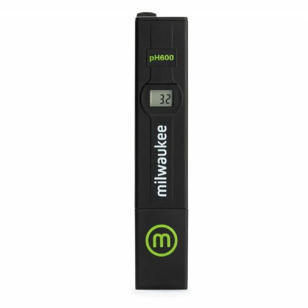 MILWAUKEE PH55 POCKET SIZED PH/TEMPERATURE METER